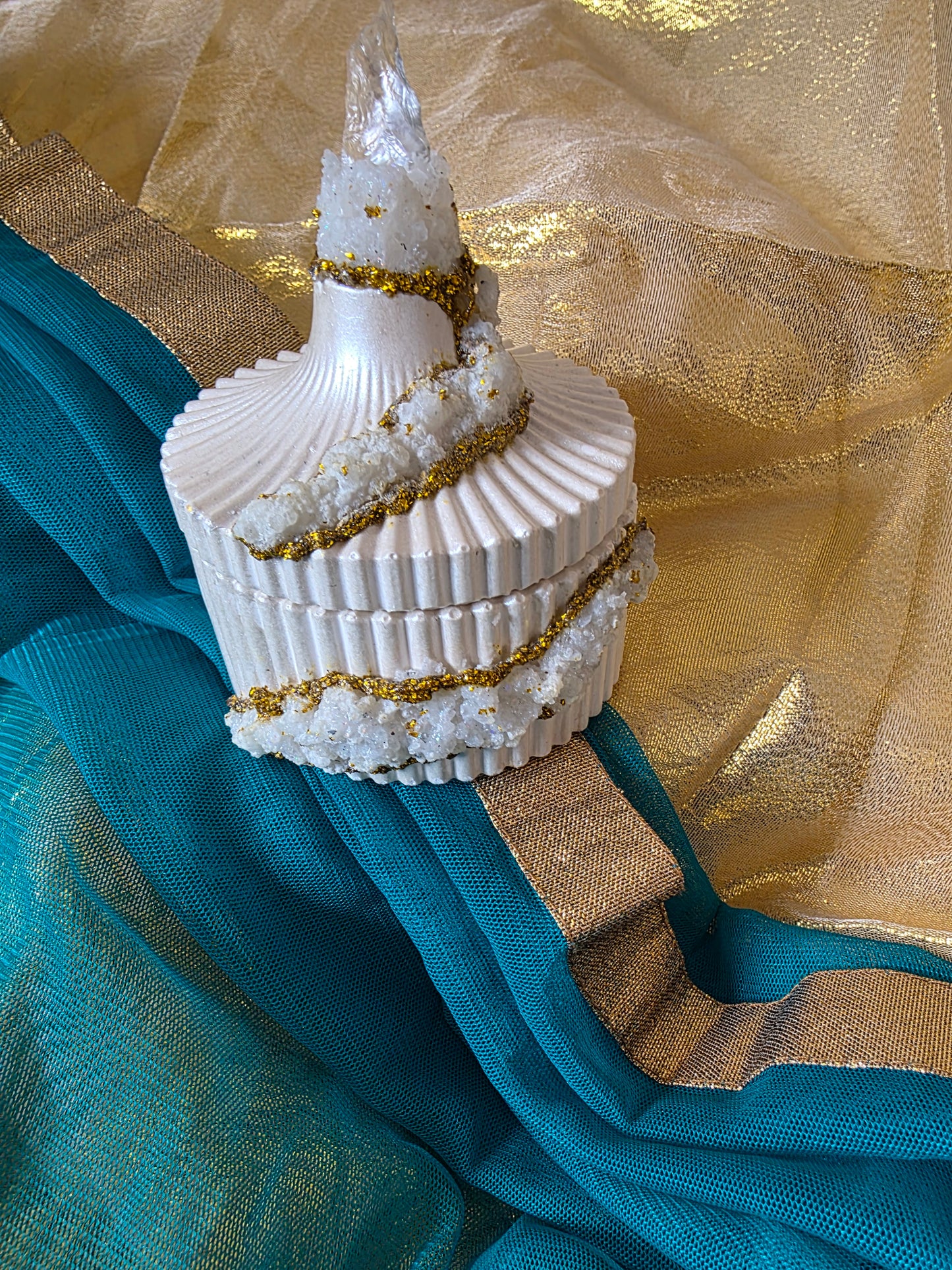 Fluted Ribbed Design