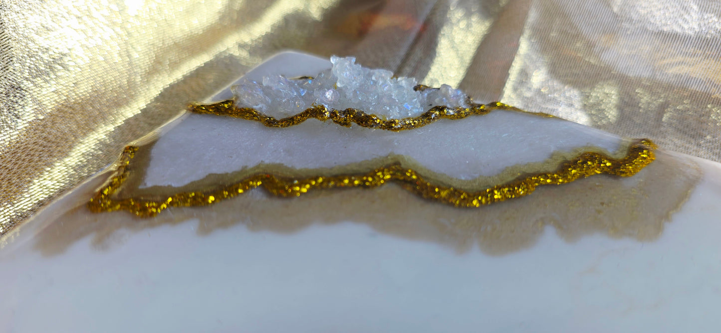 White and Gold Geode Resin Art