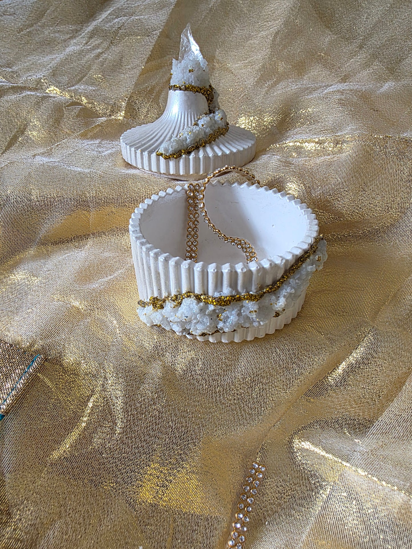 Fluted Ribbed Design