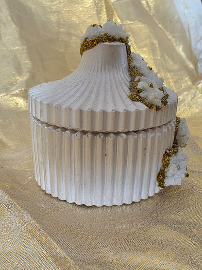 Luxe Crystal Trinket Jar – White Gold Elegance